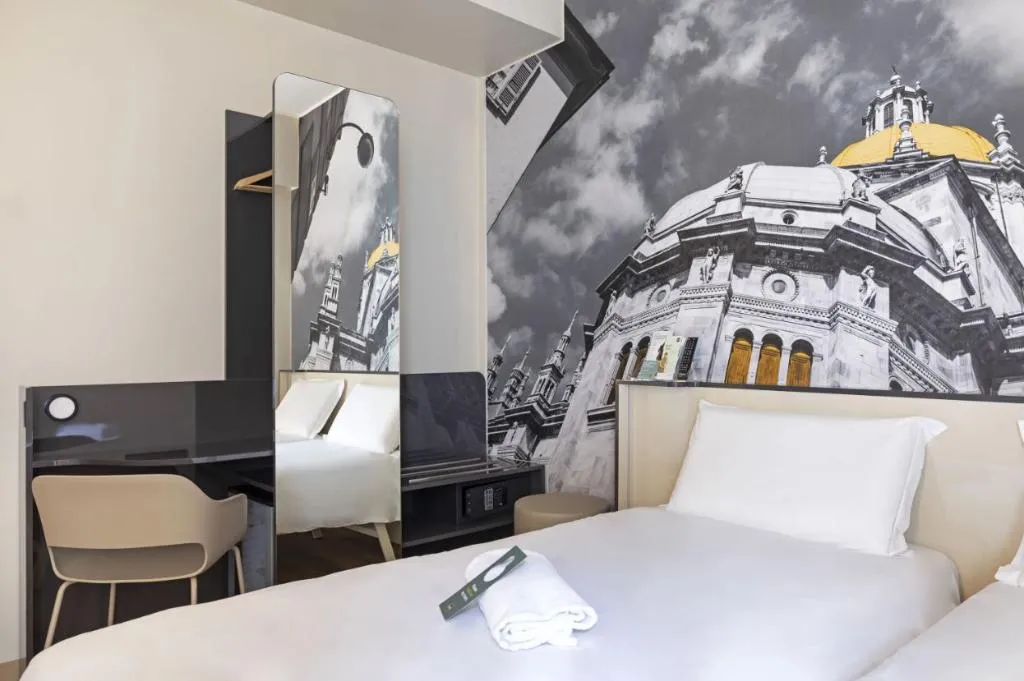 TWIN SUPERIOR Room, B&B Hotel Como City Center, Milan
