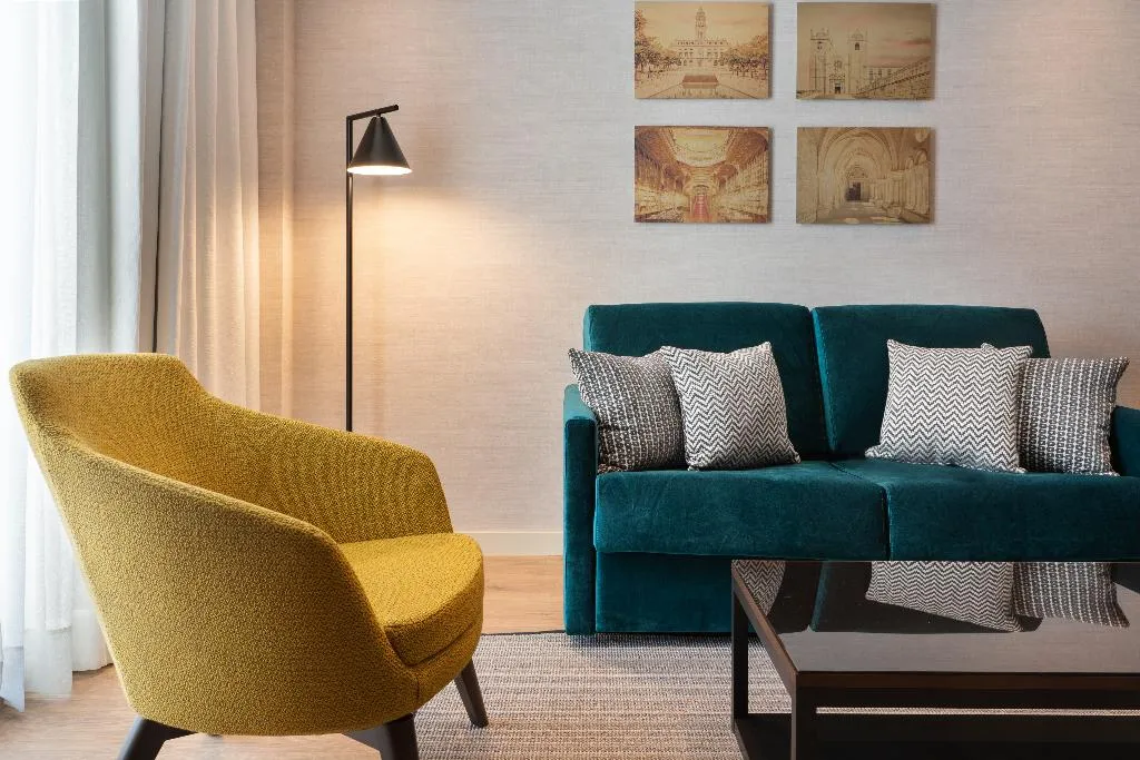 JUNIOR SUITE STANDARD Room, Eurostars Aliados, Porto