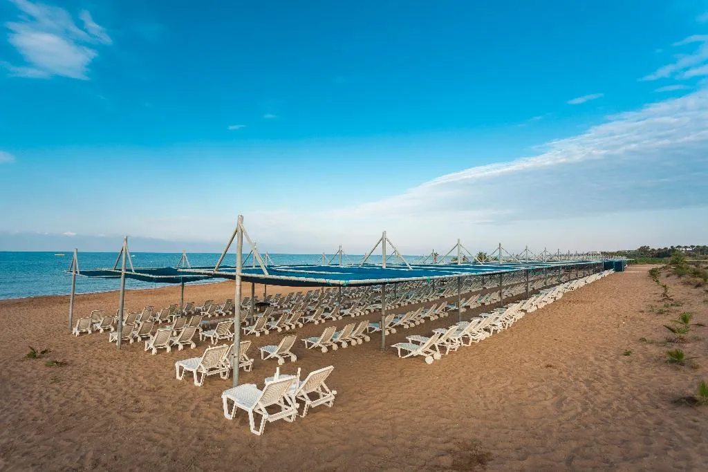 Sports and Entertainment, Club Grand Side, Antalya