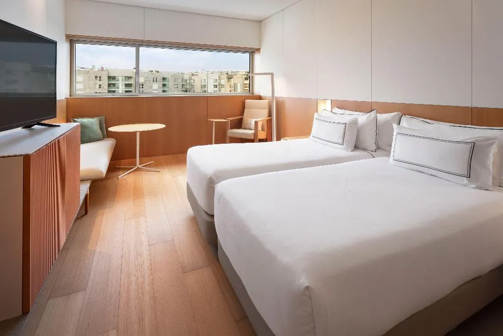 DOUBLE DELUXE Room, Melia Palma Bay, Majorca