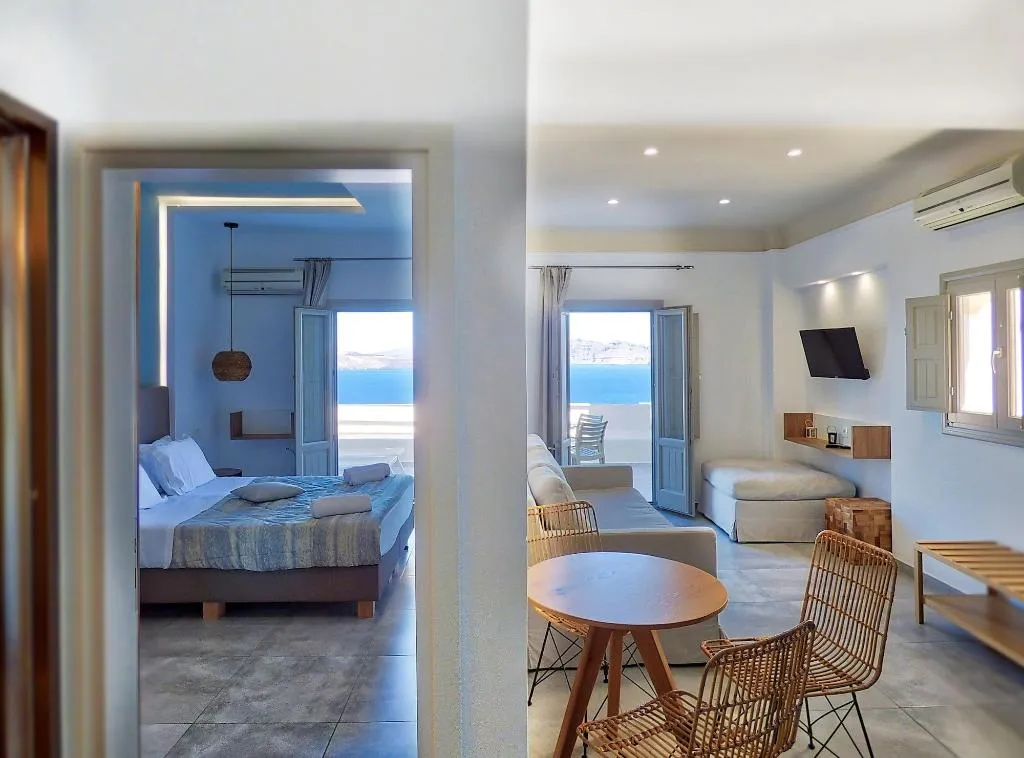 Room, Kokkinos Villas, Santorini