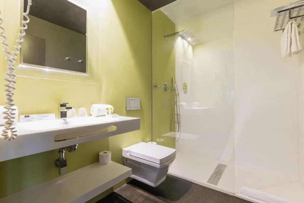 SUITE DELUXE ONE BED Room, Myr Plaza Mercado & Spa, Valencia