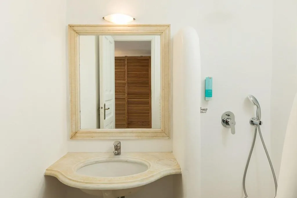TWIN SUPERIOR POOL VIEW Room, Corfos Hotel, Mykonos