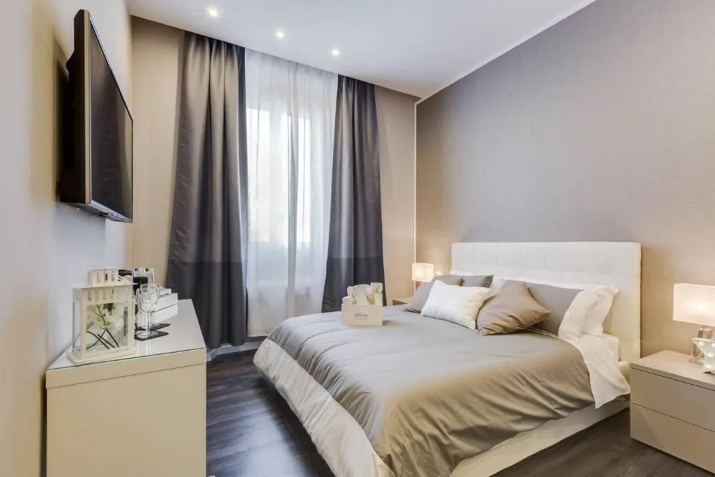 General view, Hanky Suite, Rome
