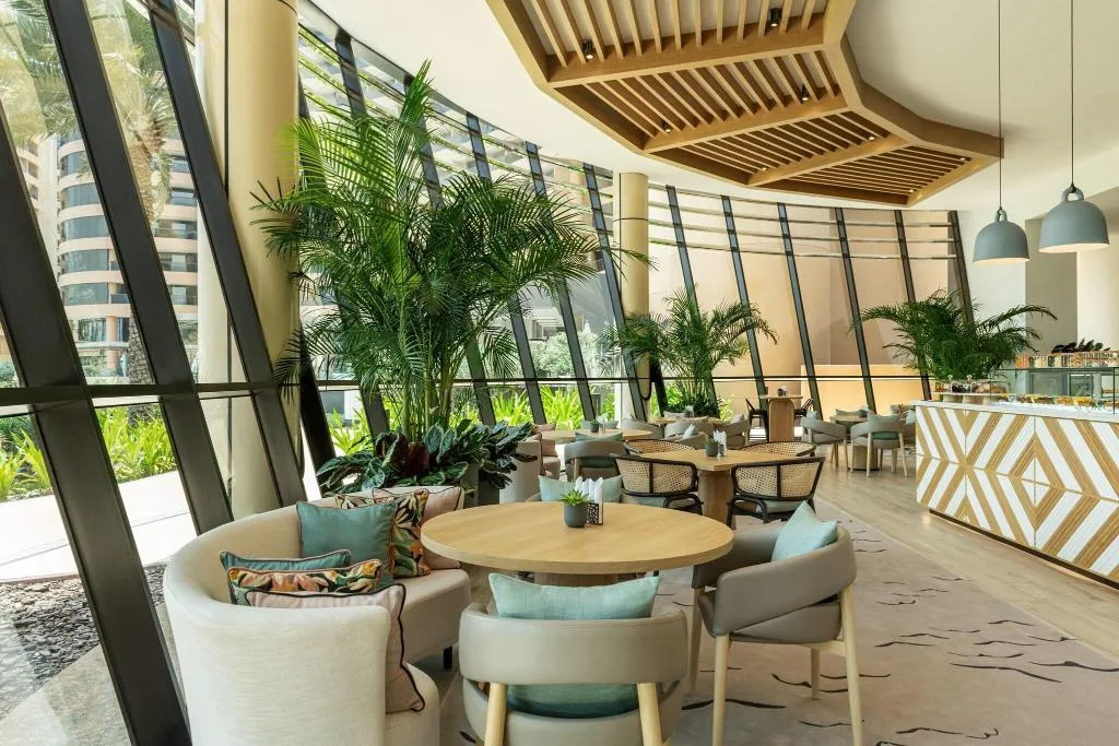Restaurant, Le Royal Meridien Beach Resort and Spa, Dubai