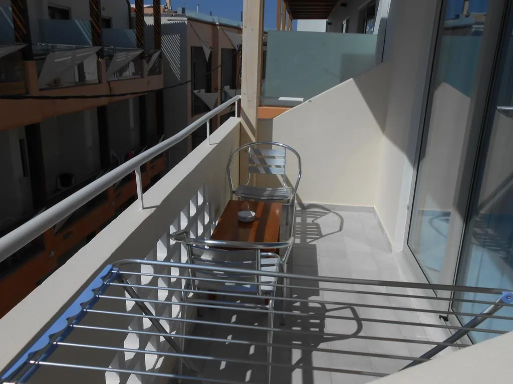 STUDIO CAPACITY 3 Room, Aristo apts, Crete