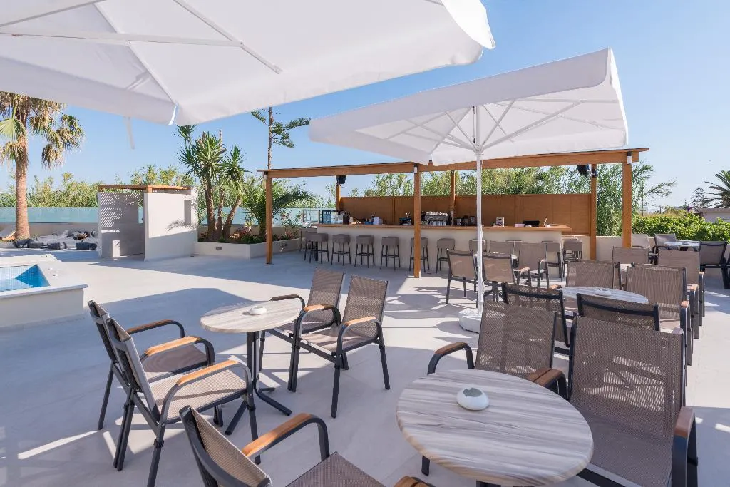 Bar, Imperial Palace Hotel, Crete