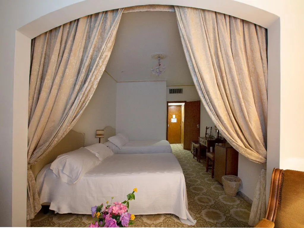 TRIPLE STANDARD Room, Lido Mediterranee, Taormina