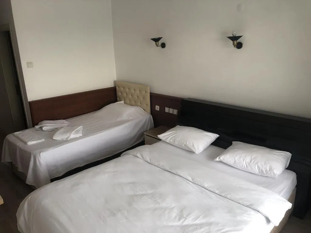 TRIPLE WITH BALCONY Room, Ozsoy Hotel, Izmir