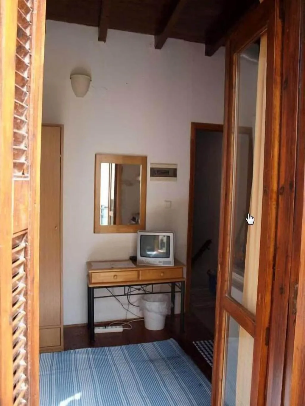 Room, Hera Studios, Crete