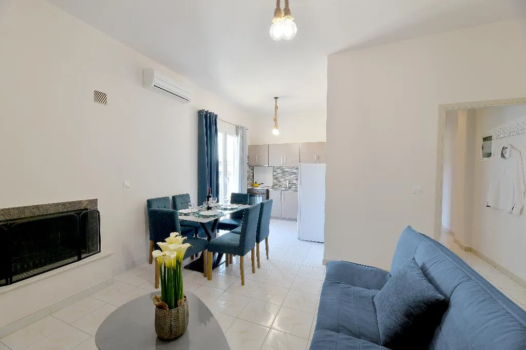 APARTMENT SEA VIEW Room, ID Holiday Living, Athens