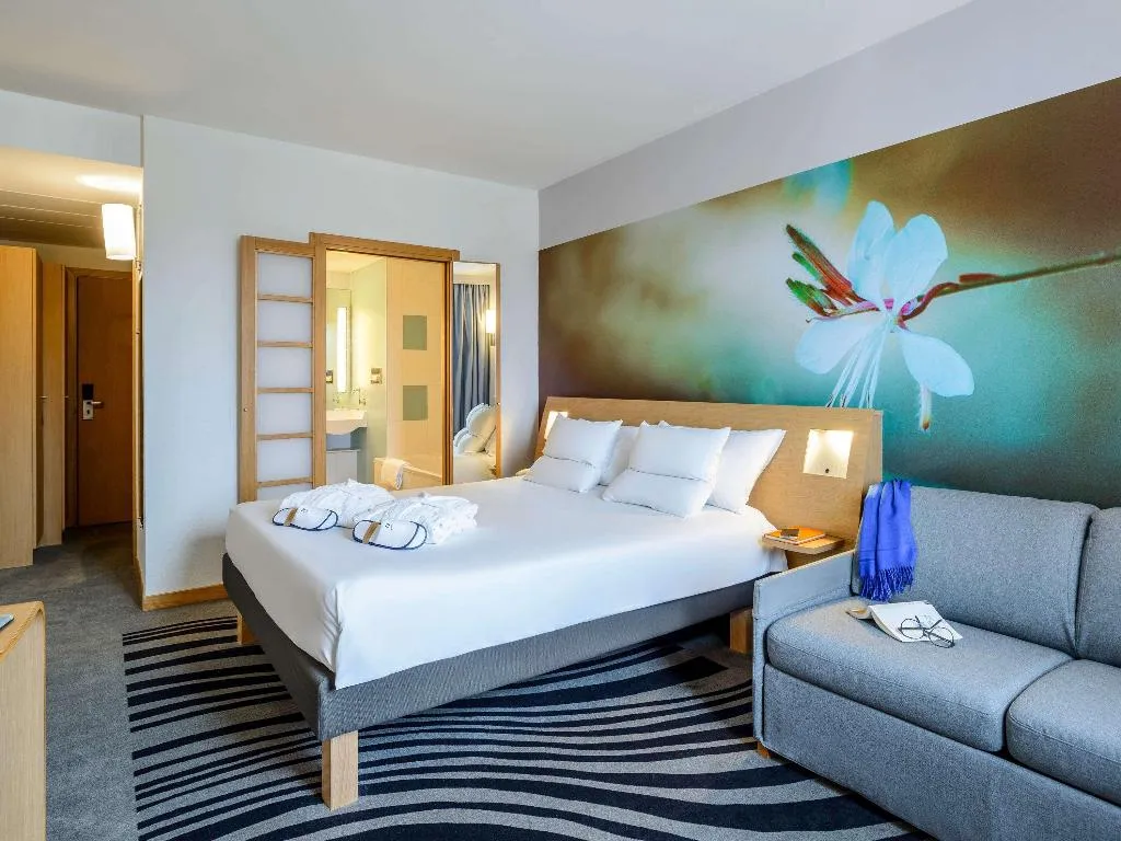 DOUBLE EXECUTIVE KING BED Room, Novotel Milan Malpensa Airport, Milan