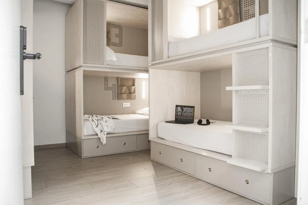 Bed in dormitory CAPACITY 6 Room, Room Salvador, Seville