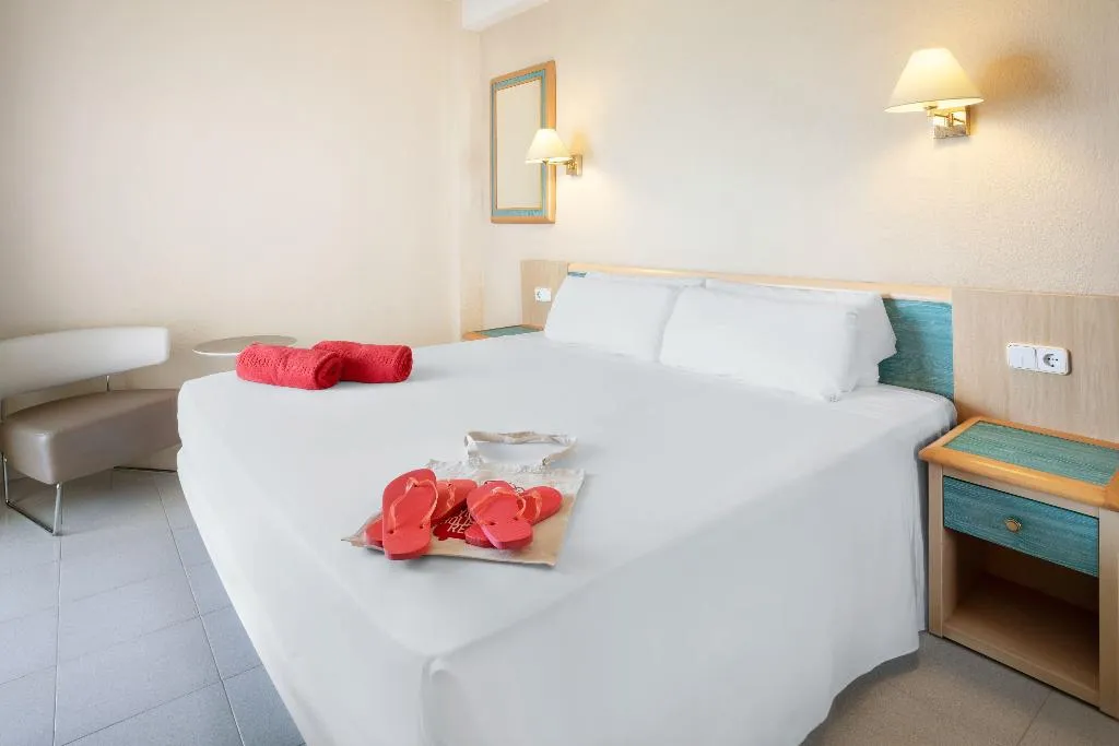 DOUBLE SEA VIEW Room, Sol Milanos Pinguinos, Menorca