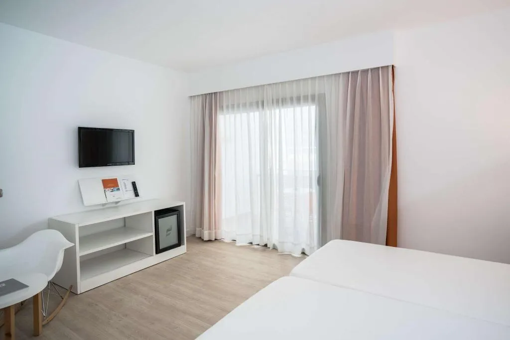 DOUBLE SUPERIOR Room, THB Ocean Beach, Ibiza