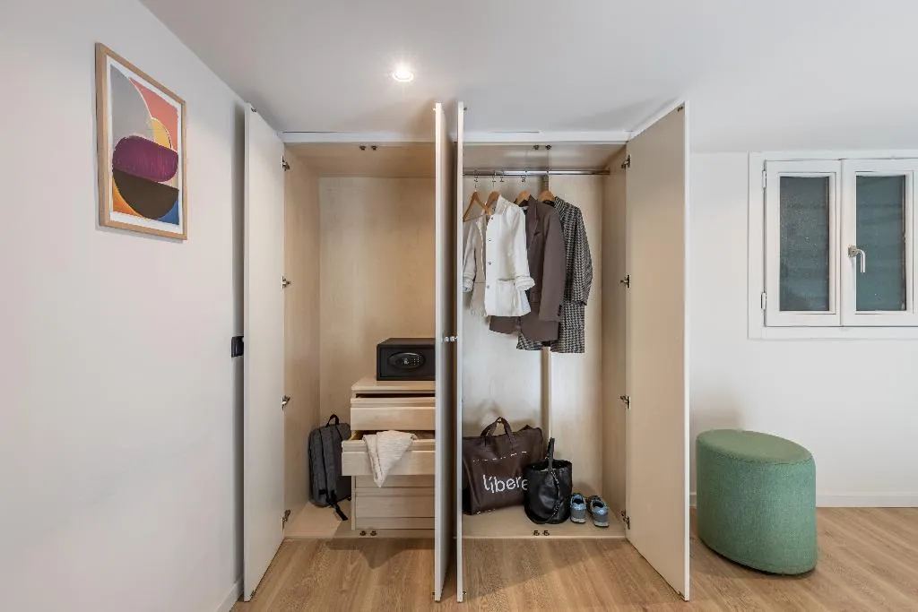 APARTMENT CAPACITY 3 ONE BEDROOM Room, Libere Madrid Palacio Real, Madrid
