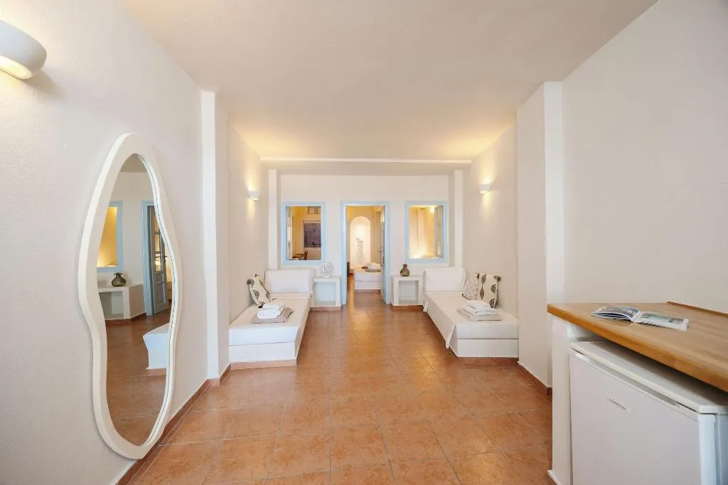 Room, Kastro Suites, Santorini