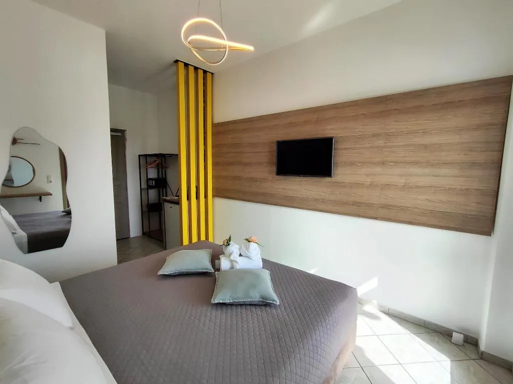 Room, Nemesis, Santorini