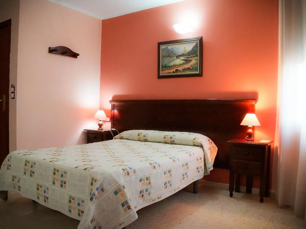 SINGLE BASIC Room, Hotel Velis, Costa Del Sol