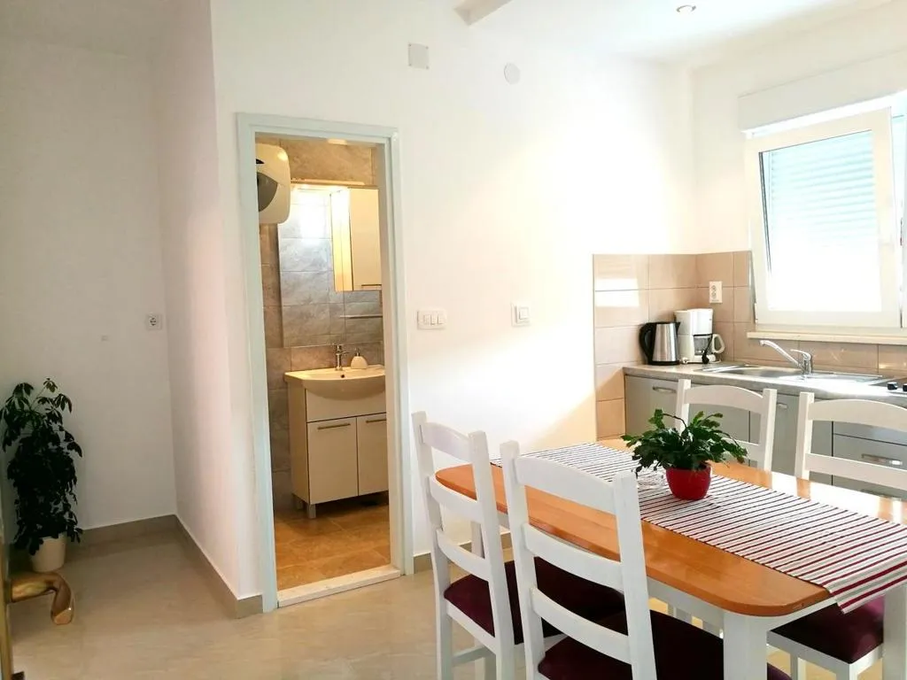 APARTMENT CAPACITY 2 Room, Apartments Jure, Split