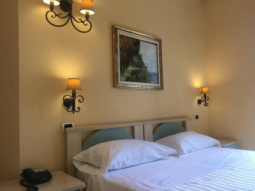 Double or Twin STANDARD Room, Jonic Hotel Mazzarò, Taormina