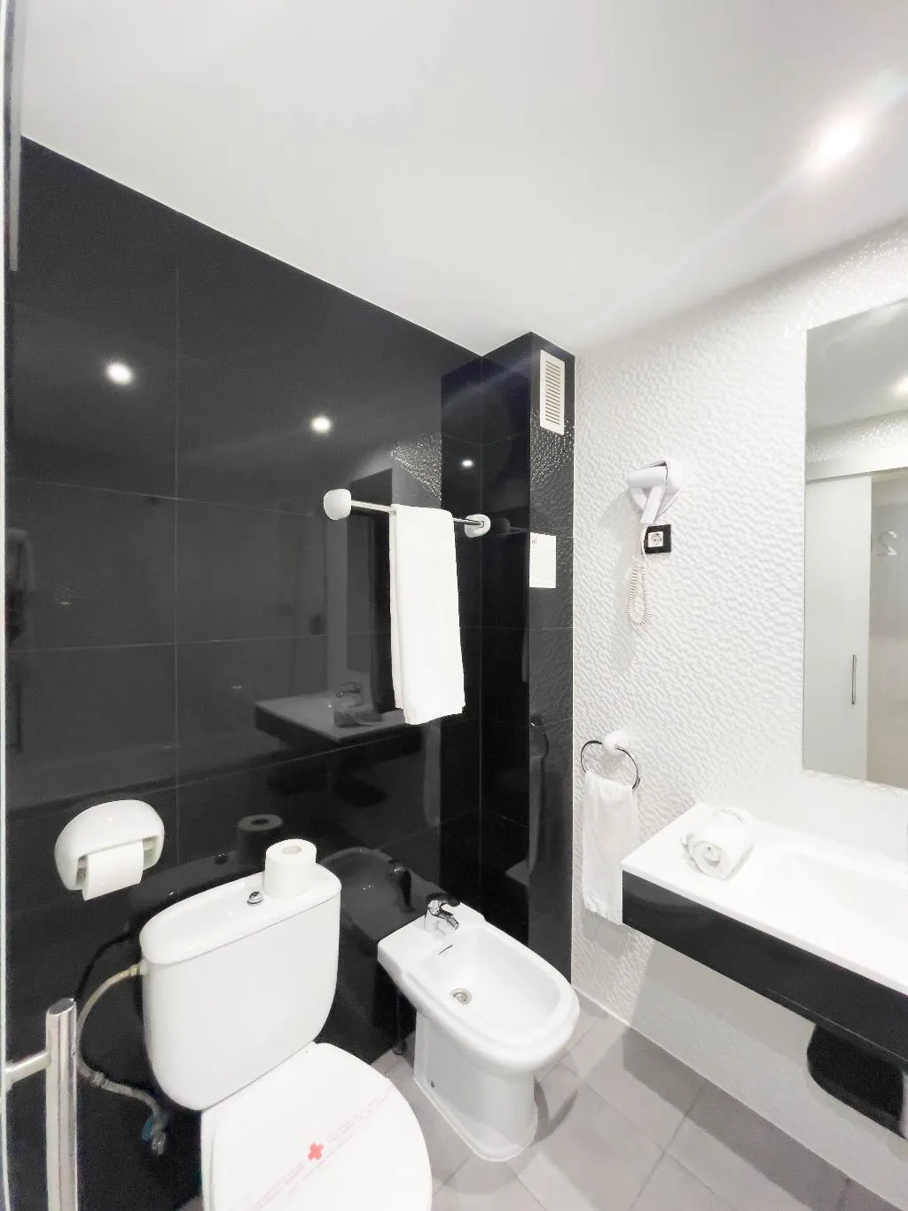 DOUBLE KING SIZE BED Room, Avenida de España, Madrid