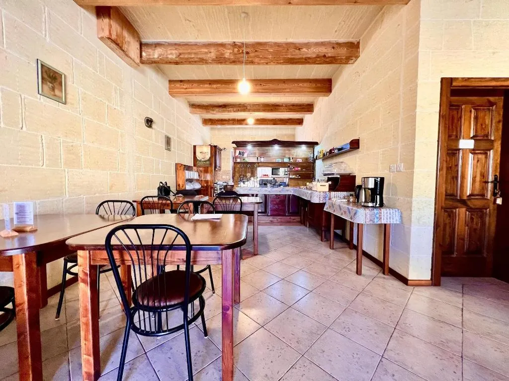 Restaurant, Grotto's Paradise B&B, Gozo