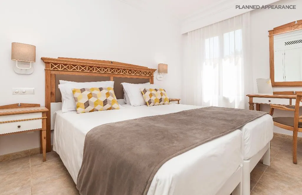 APARTMENT SEA VIEW Room, Insotel Punta Prima Resort & Spa, Menorca