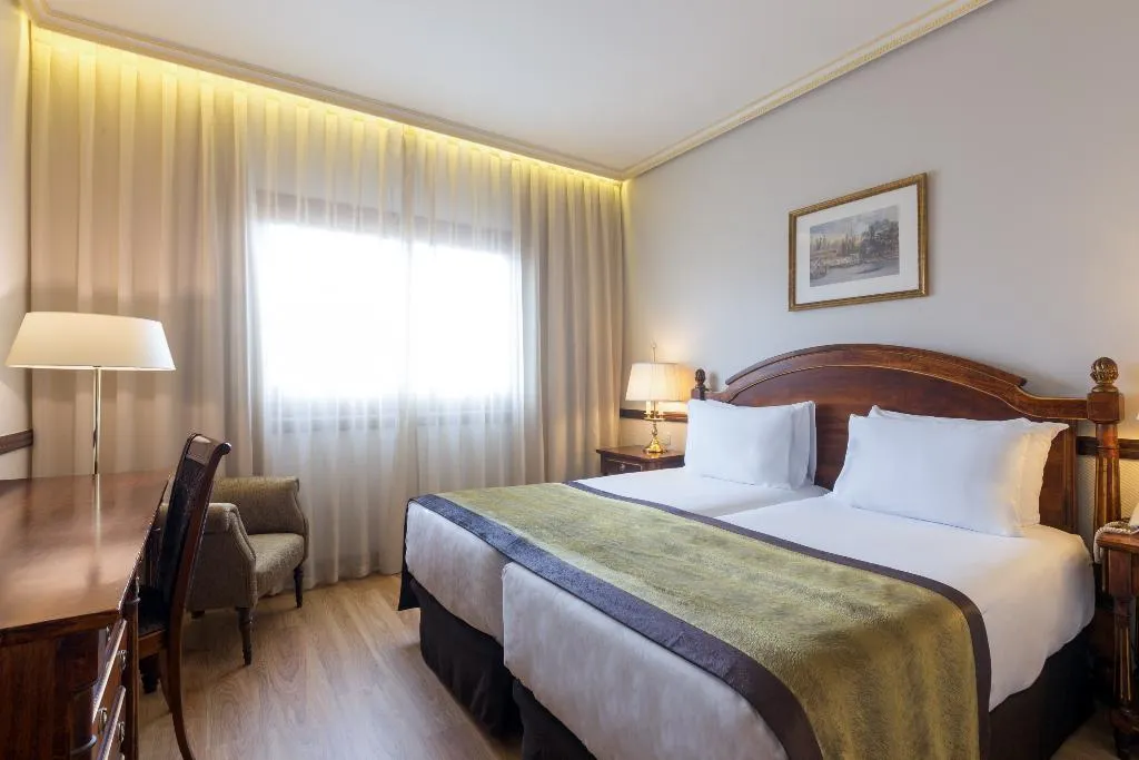 DOUBLE STANDARD Room, Dorma Reina Isabel, Madrid