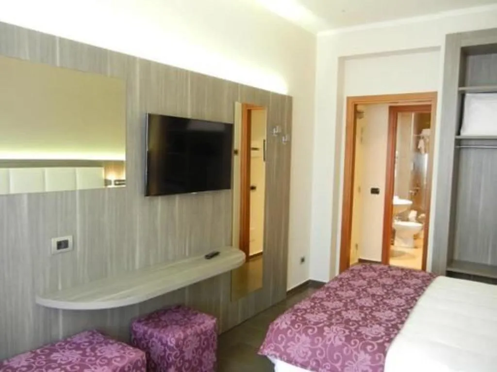 SINGLE STANDARD Room, Hotel Delle Nazioni, Milan