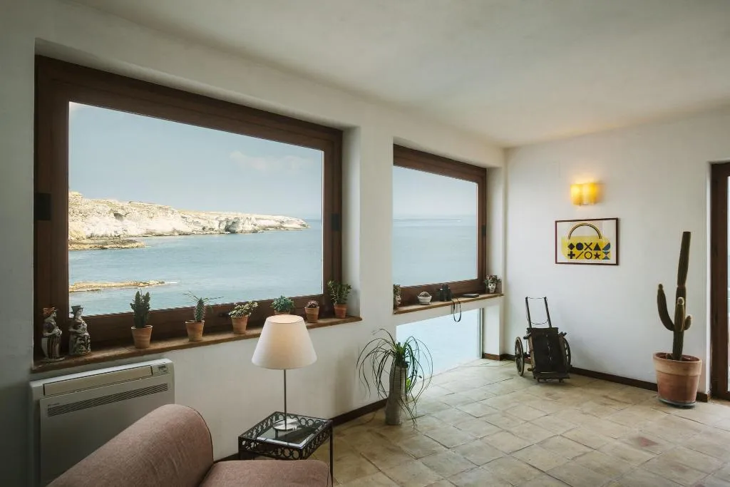 Lobby, Giuggiulena, Catania