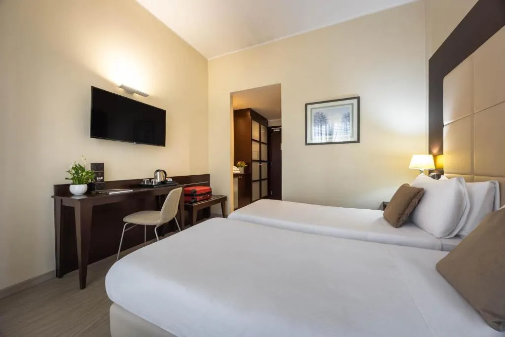 DOUBLE SUPERIOR Room, iH Hotels Milano Watt 13, Milan