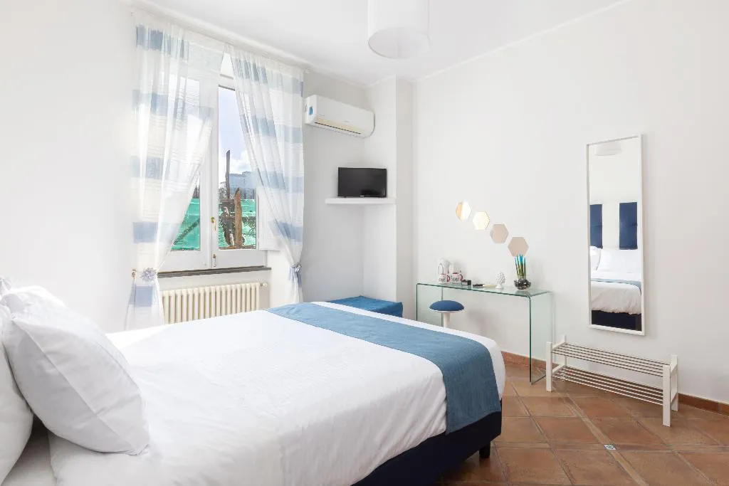 TRIPLE CLASSIC Room, Casale Antonietta, Naples