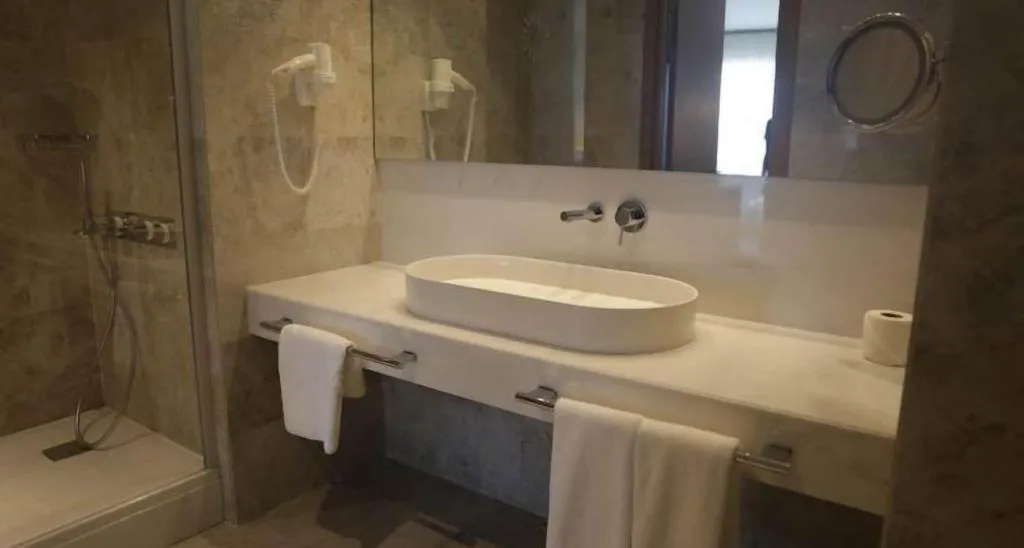 Room, On'Live Hotel, Izmir