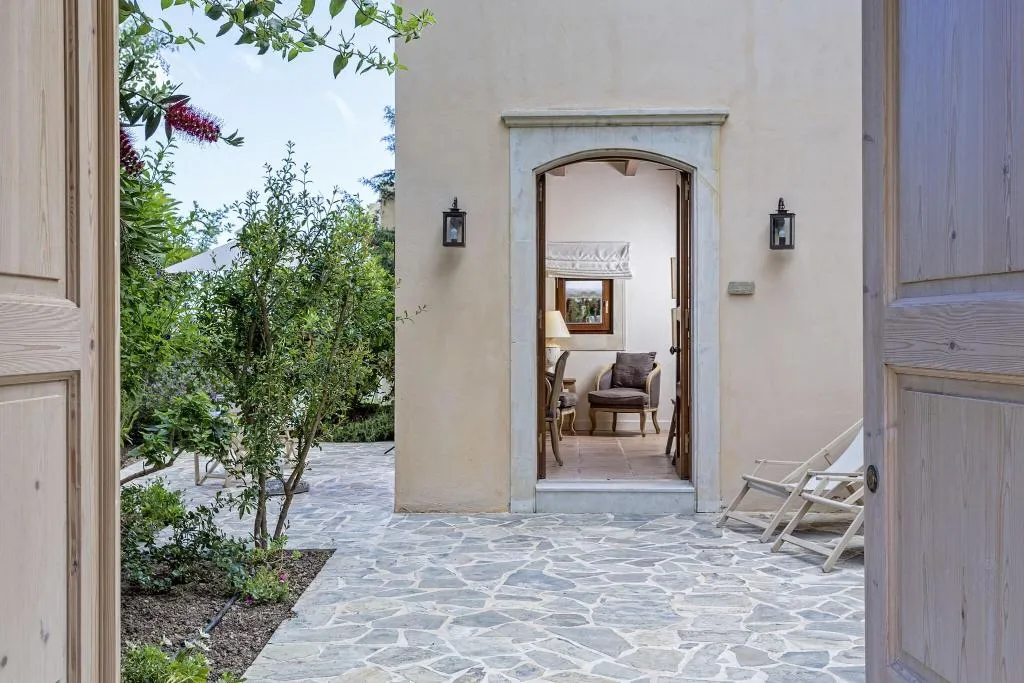 Room, Kapsaliana Village Hotel, Crete
