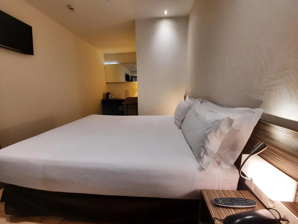 DOUBLE STANDARD Room, Air Rooms Madrid by HelloSky, Madrid