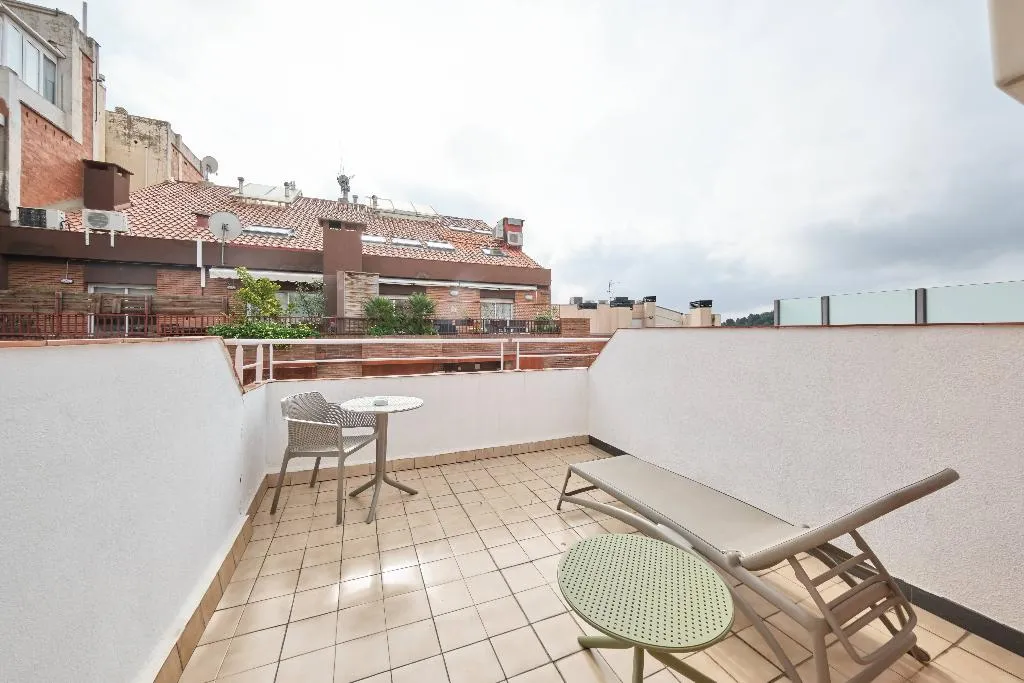 SINGLE STANDARD Room, Catalonia Park Güell, Barcelona