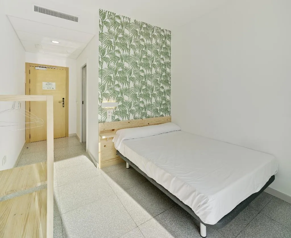 DOUBLE ONE BED Room, Loop INN Hostel Cartagena, Costa Blanca