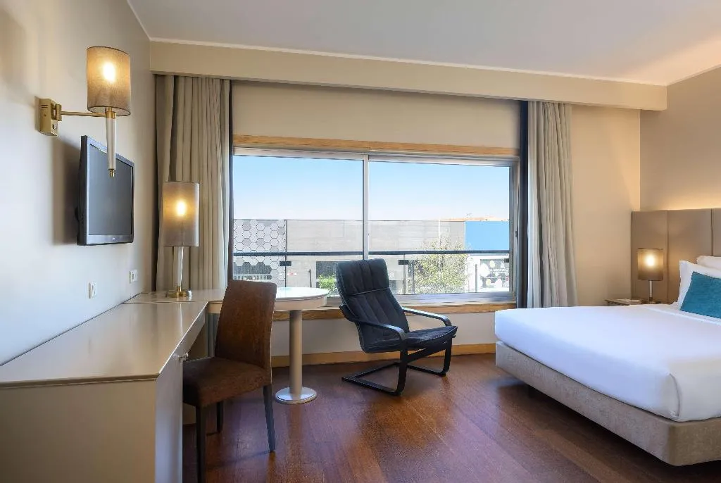 DOUBLE DELUXE Room, Tryp Porto Expo Hotel, Porto