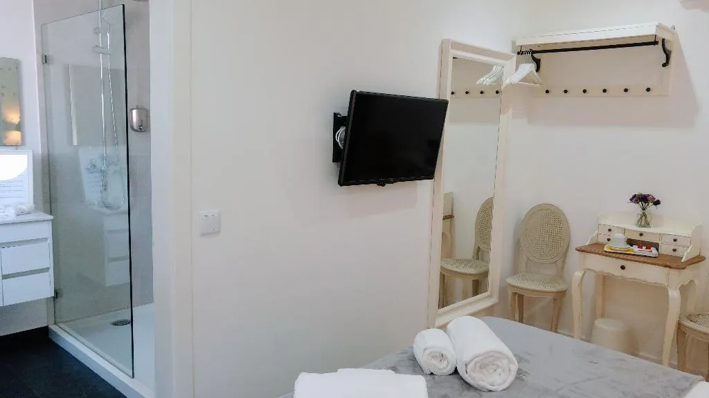 SUITE CLASSIC Room, Lisbon Terrace Suites Guesthouse, Lisbon