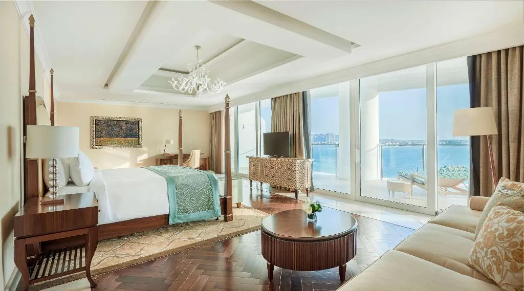SUITE STANDARD Room, Waldorf Astoria Dubai Palm Jumeirah, Dubai