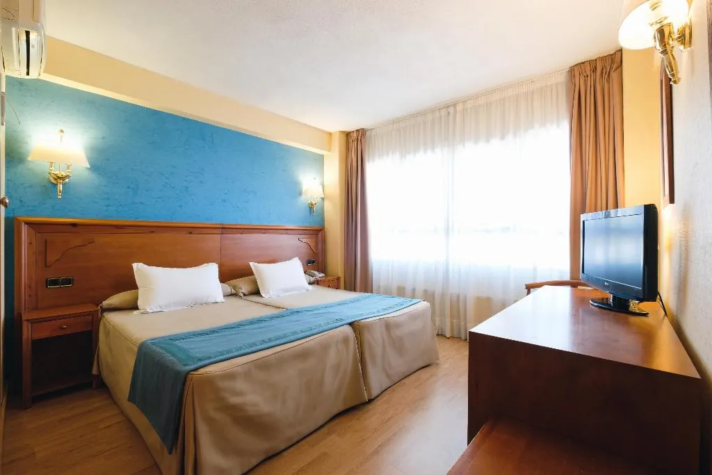 TWIN STANDARD Room, Corregidor, Madrid