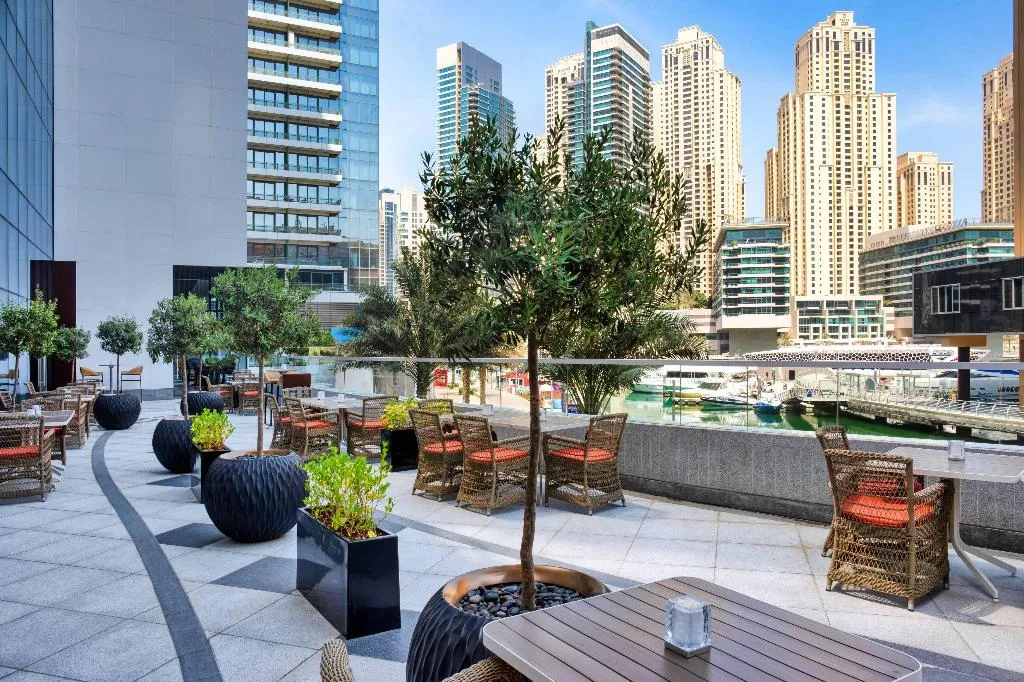 Restaurant, Crowne Plaza Dubai Marina, Dubai
