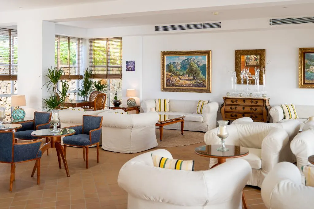 Bar, Melia Cala d'Or Boutique Hotel, Majorca