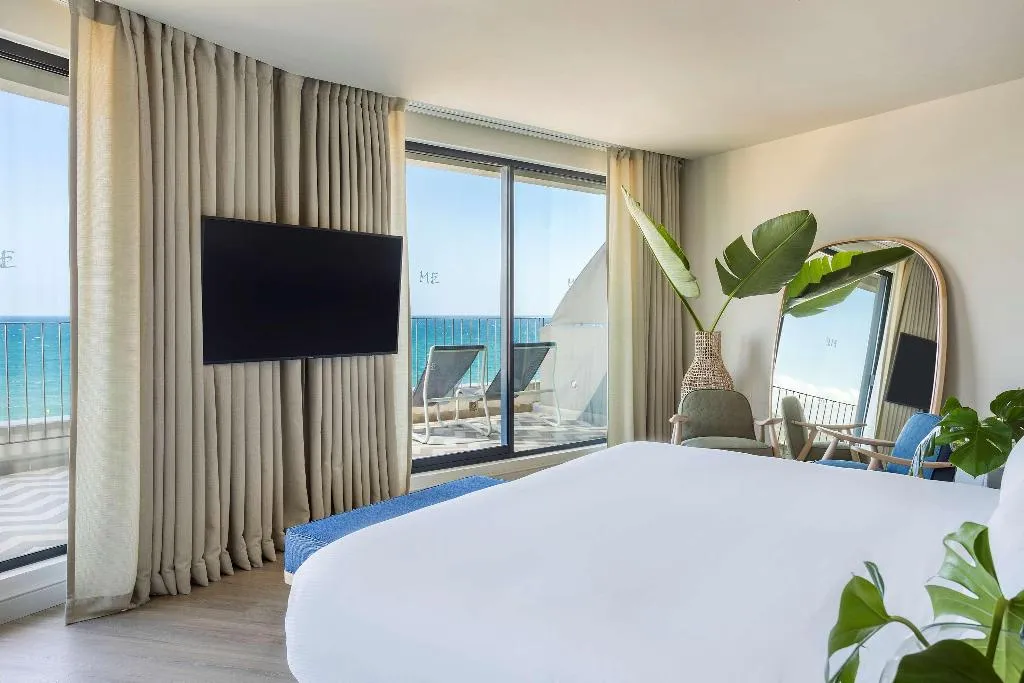 SUITE SEA VIEW Room, ME Sitges Terramar, Costa Brava
