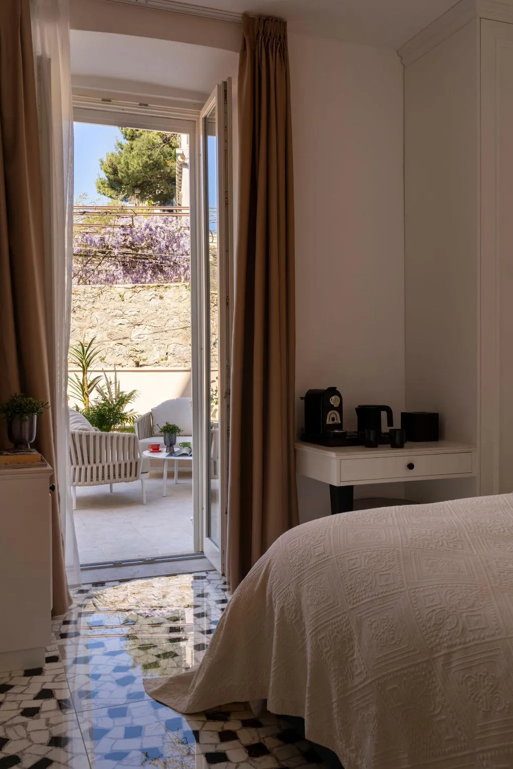 DOUBLE CLASSIC WITH BALCONY Room, Heritage Hotel Lucia, Dubrovnik