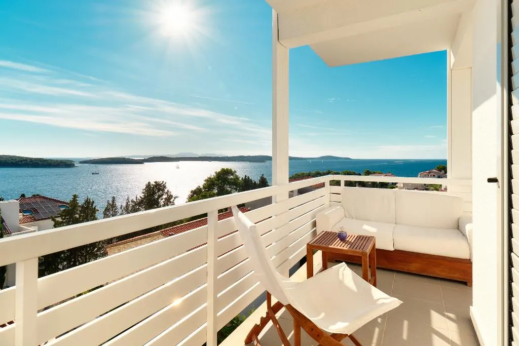 SUITE SEA VIEW TWO BEDROOMS Room, Amfora Hvar Grand Beach Resort, Split