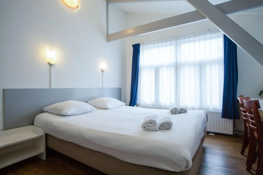 Room, Hotel Titus, Amsterdam