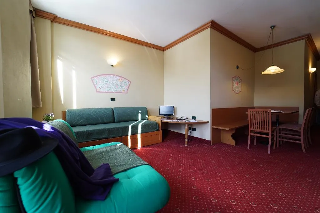 APARTMENT SUPERIOR WITH VIEWS Room, Swadeshi Palace Ponte di Legno Resort, Milan