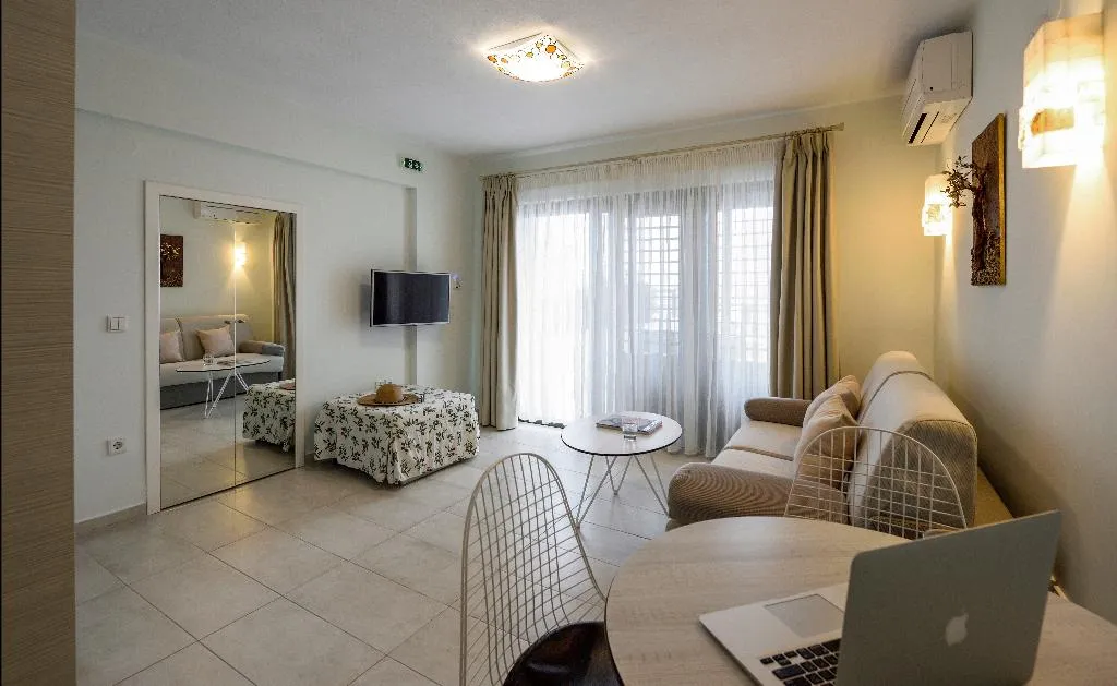 APARTMENT STANDARD Room, Elpiniki Luxury Apartments, Thessaloniki